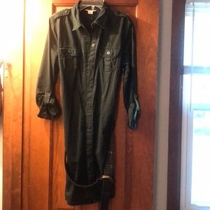 Shirt dress with belt